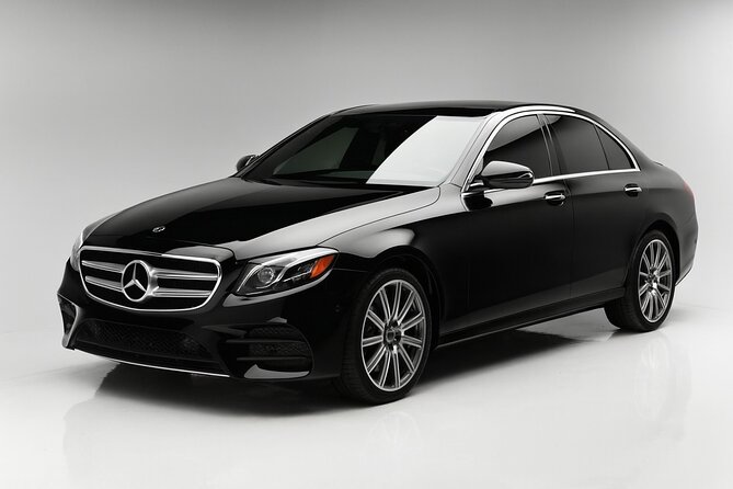 Killarney: Private transfer to & from Dublin | Premium Cars - Premium ride details: Wi-Fi, charging, bottled water, and light refreshments
