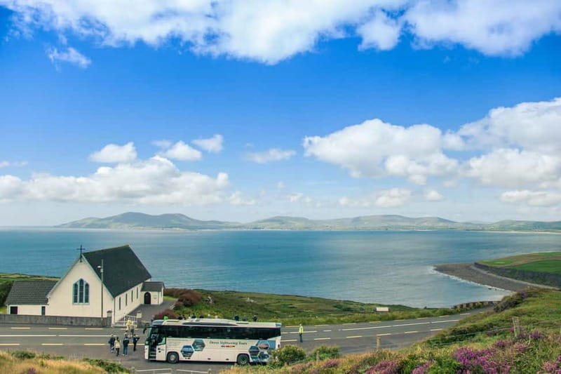 Killarney: Ring of Kerry Bus Tour - Killorglin and the Kerry Bog Village in Glenbeigh