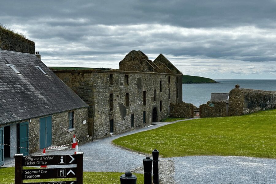 Kinsale: Guided eBike Sightseeing Tour - Getting Set Up in Town Center (Jo’s Cafe and Rooms)