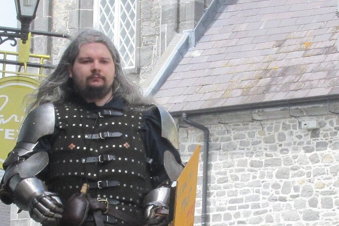 Knight For Hire Tour - Talbot Tower: the armor and weapons demo that makes this tour different