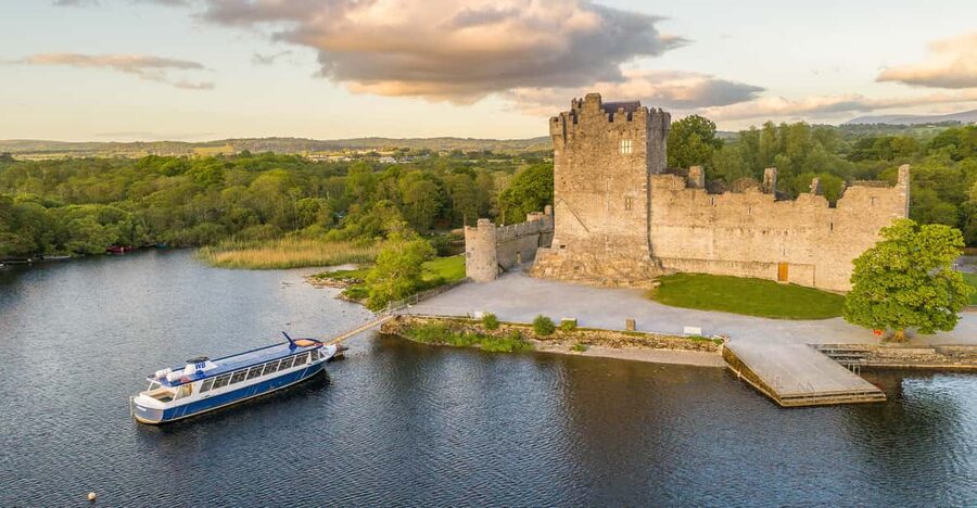 Lakes of Killarney: Boat Cruise - Starting at Ross Castle Pier: a simple, scenic launch