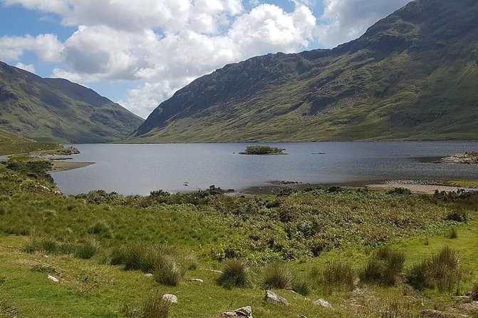 Minibus hire galway Ireland - Why a private Galway minibus day works so well