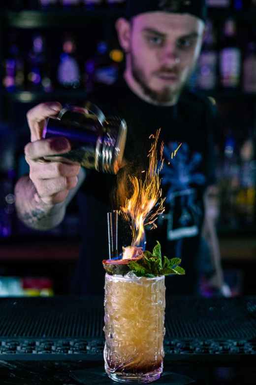 Premium Cocktail Class - The setting: Ohana Tiki Bar Dublin is the main character