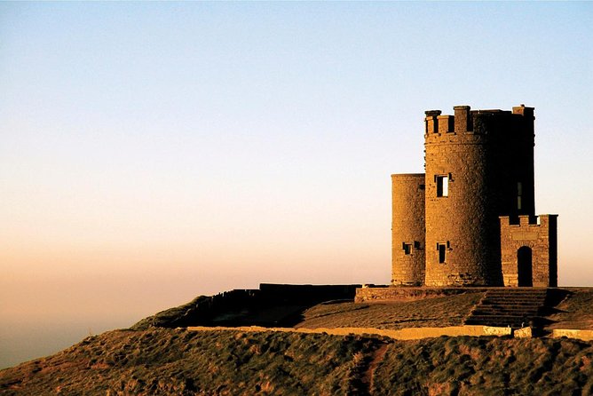 Private Cliffs of Moher Day Tour - Caherconnell ring forts and sheepdogs, with season timing