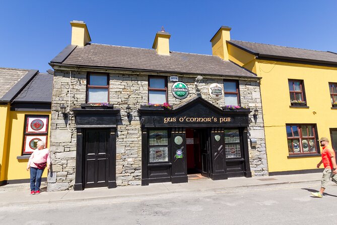 Private Cliffs of Moher Day Tour - Doolin lunch at Gus O’Connor’s Pub, a break that fits the day