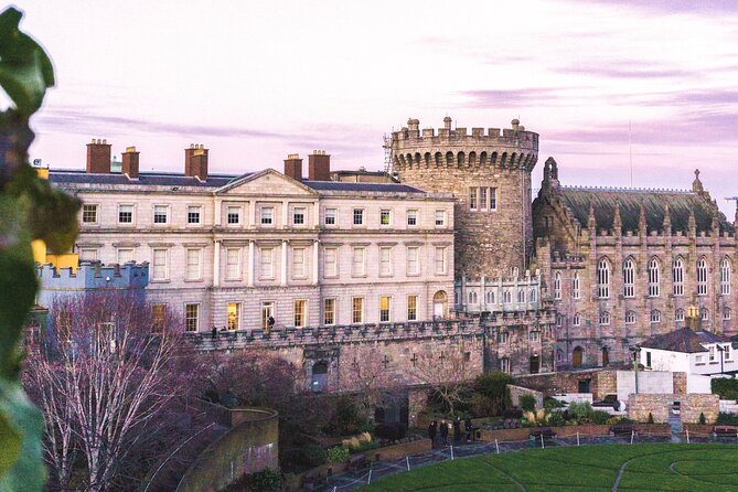 Private Dublin Day Tour - Phoenix Park: Deer, Lakes, and the President’s Residence Area