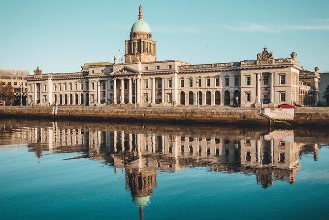 Private Dublin Departure Transfer - Hotel / Accommodation to Airport - Price value: $65.80 per person, and when it beats a cab