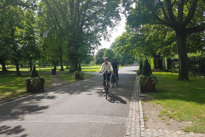 Private Dublin Historical and Heritage Tour by Bike - Grattan Bridge and the Dublin name story you can actually picture