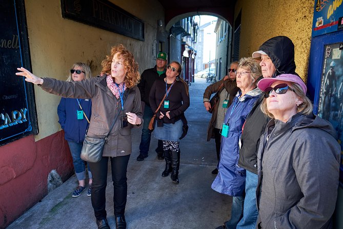 Private Ennis Essential History Tour with Dr Jane O'Brien - Stop-by-stop: Clare Museum to the Cathedral of Saints Peter and Paul