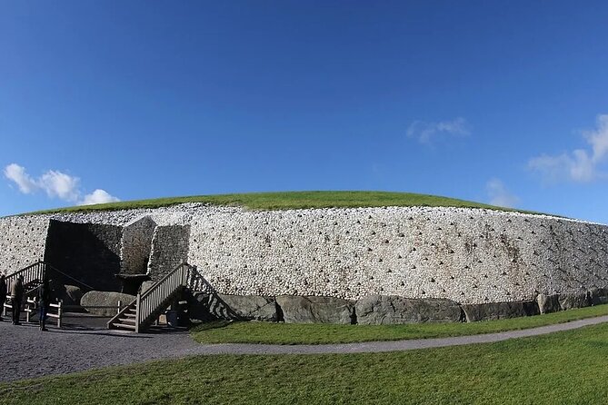 Private Luxury Tour of Newgrange and The Hill of Tara - Newgrange: the UNESCO visit and the ticket reality