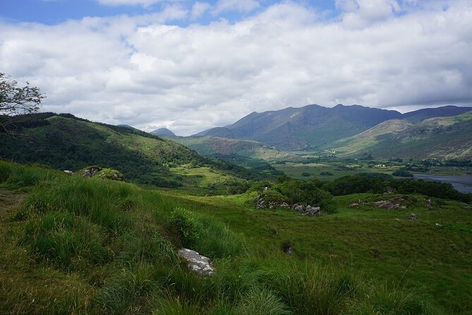 Private Ring of Kerry Highlights Tour from Cork, Car or Minibus - Healy Pass: the switchbacks that make you pull over for photos