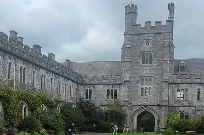 Private Tour Blarney Kinsale & Cobh Awarded Badge of Excellence - Price and value for a group of up to four