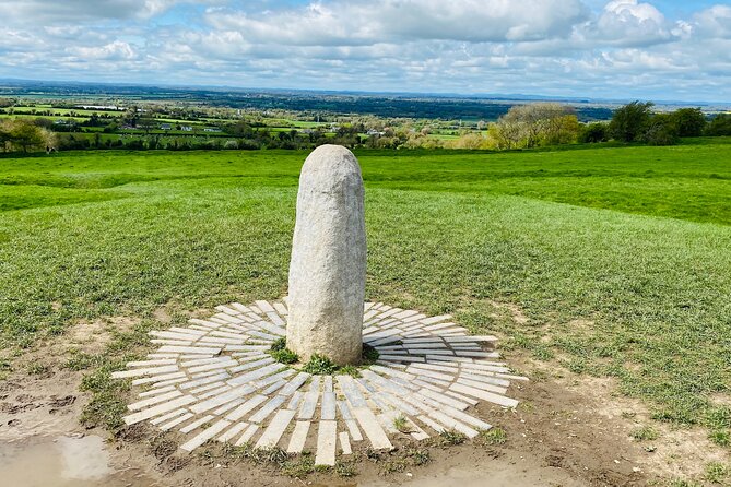 Private Tour from Dublin: Hill of Tara Trim Castle, Celtic sites - Bective Abbey ruins: a guided walk where the stone confuses you in the best way
