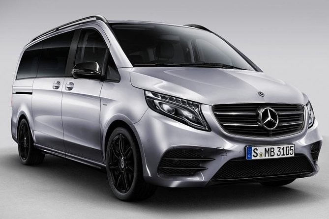 Private Transfer: Dublin Airport DUB to Dublin by Luxury Van - Meet-and-greet at Dublin Airport arrivals, name sign and luggage help