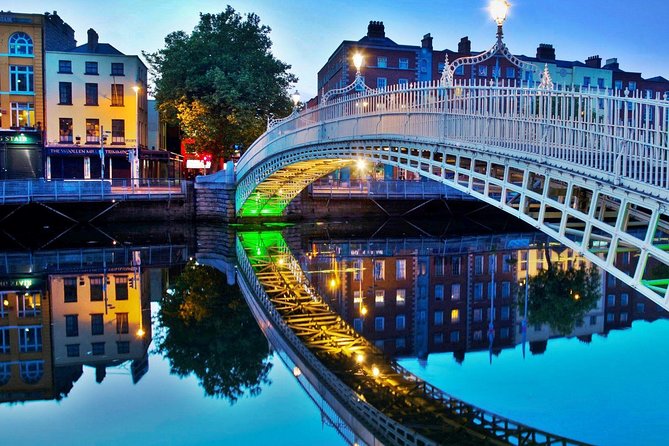 Private Transfer: Dublin Airport DUB to Dublin by Luxury Van - Drop-off in Dublin, plus the quick local orientation