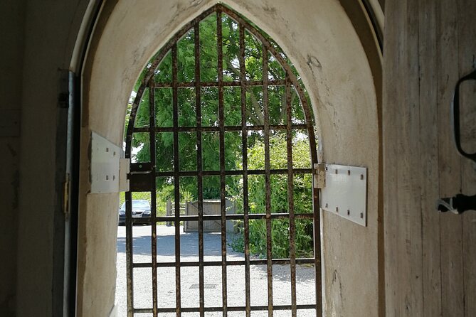 Private visit in an Irish Castle Home - Should you book Brackloon Castle?