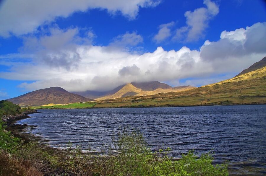 Rail Tour from Dublin: 2-Day West Coast Explorer - Burren and Galway Bay: a real sense of the west coast