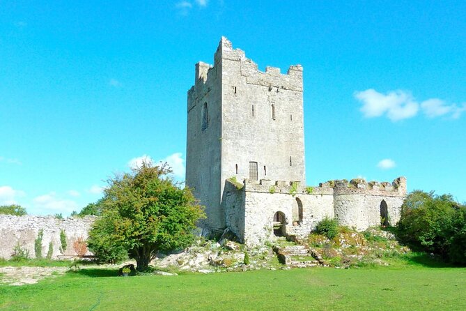 Sean's Bar, Athlone Castle and Clonmacnoise Monastery - Athlone Castle: the stone fortress built for King John