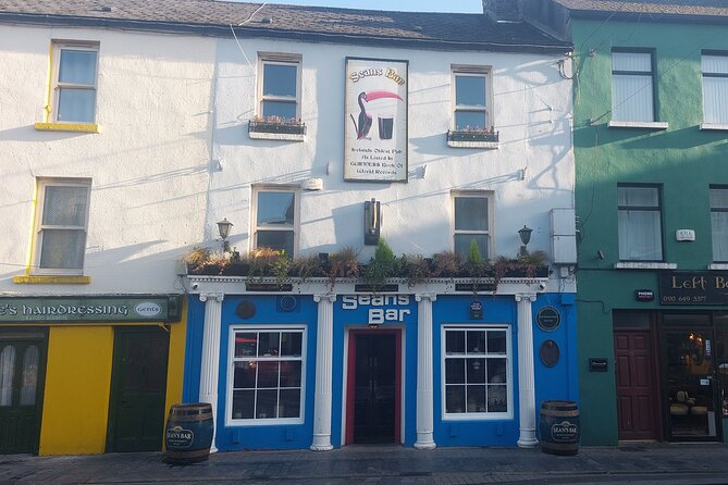 Sean's Bar, Athlone Castle and Clonmacnoise Monastery - Seán’s Bar: why the pub is part of the itinerary
