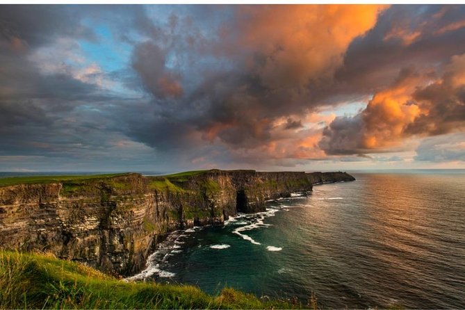 Shore Excursion Cliffs of Moher explorer tour, Wild Atlantic Way from Galway - Visitor centre time: use it to save energy and plan your walk