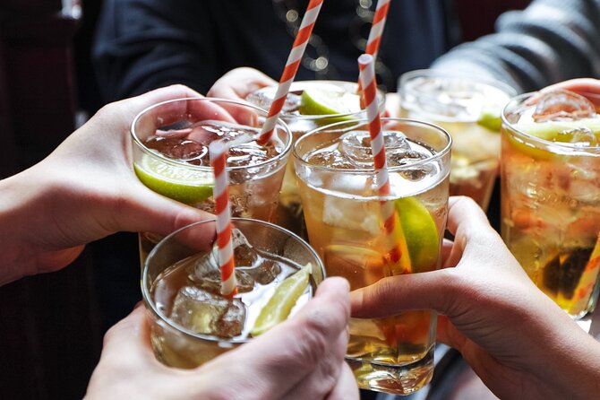 Sip and Stroll Whiskey History Walking Tour in Dublin - Tasting, Pacing, And Why The Stops Are Timed Like This
