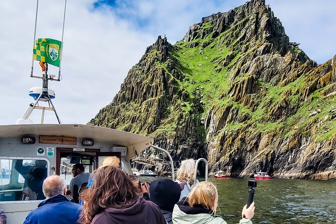 Skellig Michael : Ultimate Skellig Coast Tour with AquaTerra - Kerry Cliffs and Puffin Island: wildlife time, plus big-coast drama