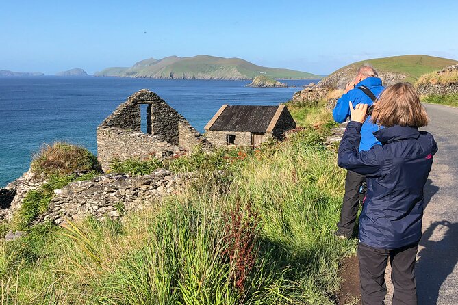 Slea Head Photo & Sightseeing Tour - Inland change of pace: Gallarus Oratory