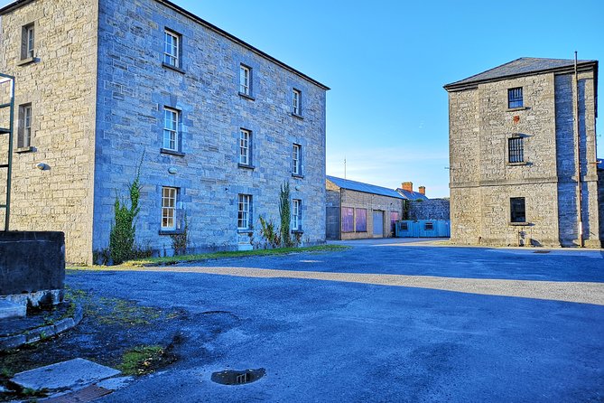 Sligo Dark Tales Private Tour - Cemetery lore and Bram Stoker family roots