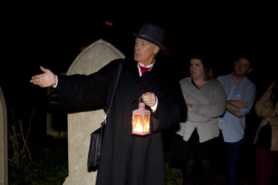 The Dublin Ghostbus Tour - The Guide And Driver Team: Why The Delivery Makes Or Breaks It