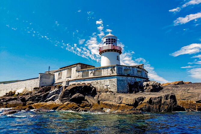 The Valentia Island Experience - Valentia Lighthouse: from Cromwellan fort to a working light over Dingle Bay