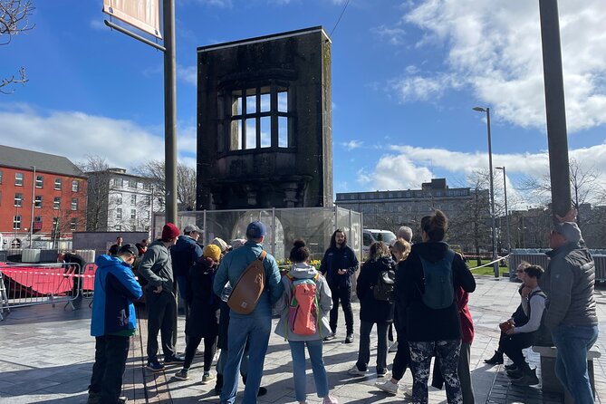 The Welcome to Galway Walking Tour - Eyre Square: more than a busy square