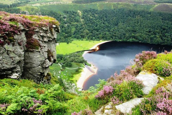 Tour Wicklow Mountains National Park in a limo with private guide - Entering Wicklow the comfortable way, in a Mercedes limo
