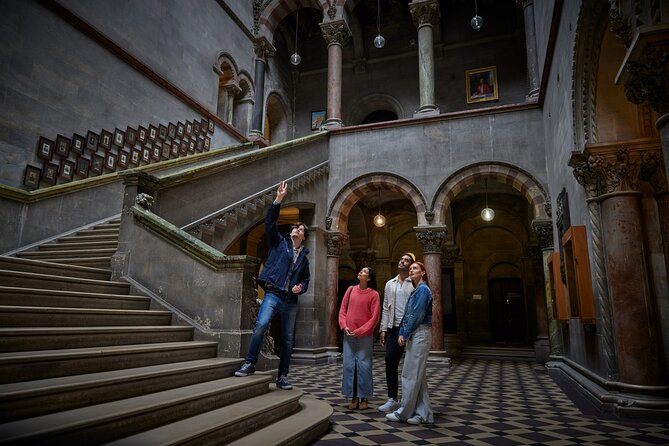 Trinity Trails: Guided Walking Tour of Trinity College - Front Square: why this stop works for first-timers