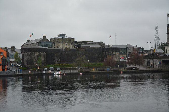 Tullamore Distillery, Athlone and Clonmacnoise from Galway - Clonmacnoise Monastic Site: finishing with one of Ireland’s most famous monastery visits