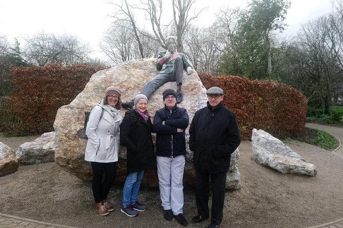 Walking tour in Merrion Square Park with a pint of Guinness Dublin Rogues Tour - Weather, alcohol, and other practical considerations