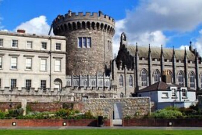 Walking Tour of Dublin’s Viking/Medieval Quarter with a Viking - Dublin Castle: Your First Story Anchor in the Medieval Narrative
