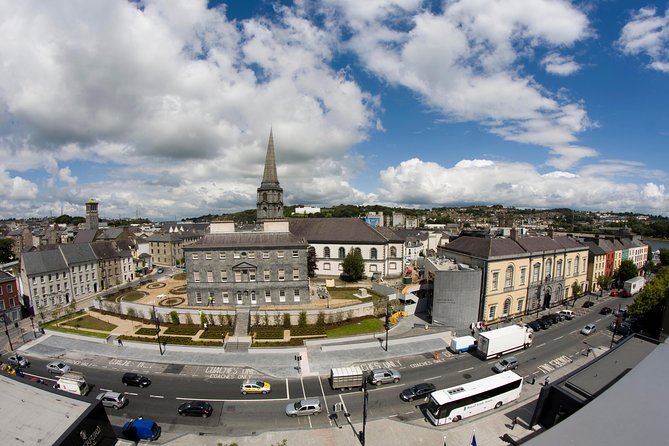 Waterford Treasures: Bishop's Palace - Your choice: Housekeeper-led reenactor tour or self-guided route