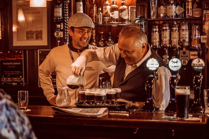 Westport's Wonders: A Fun and Adventurous Walking Tour - Getting food and drink directions fast in your first hour