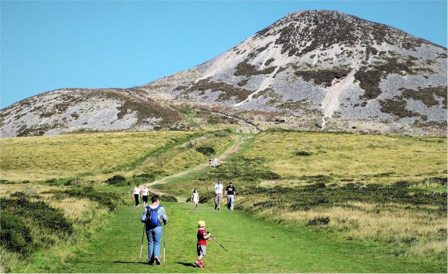 Wicklow: Private Day Tour from Dublin - Powerscourt Estate and Gardens: where the day slows down